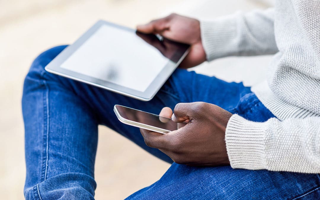 4 Employee Communication Tools to Add for Your Next OE